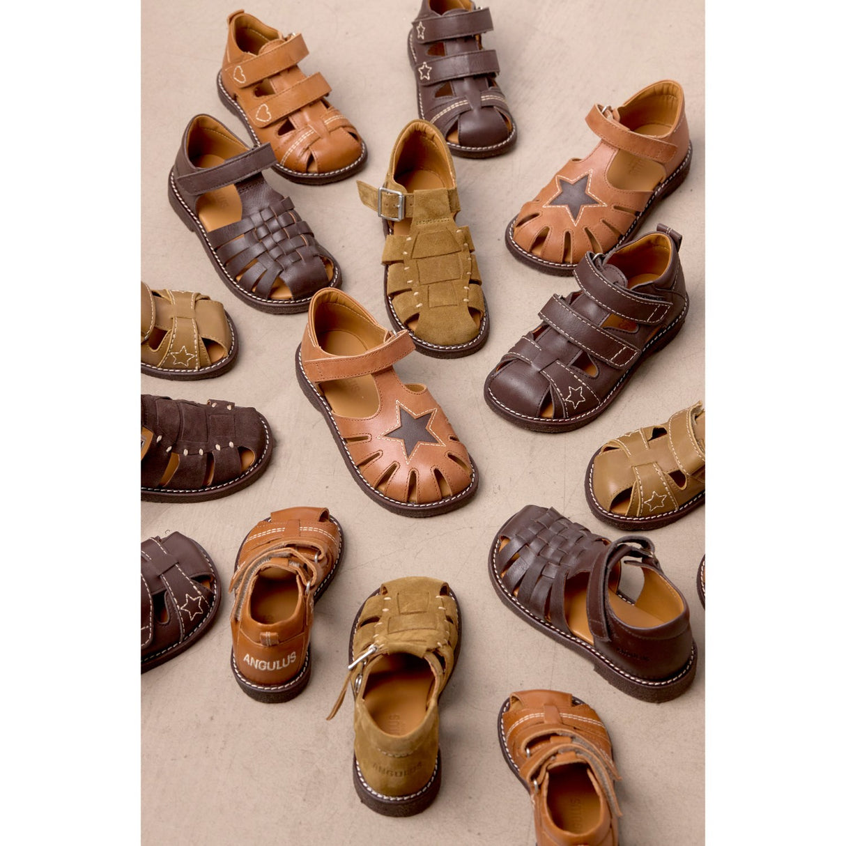 Angulus Tan/Dark Brown Lædersandal Med Stjernedetalje