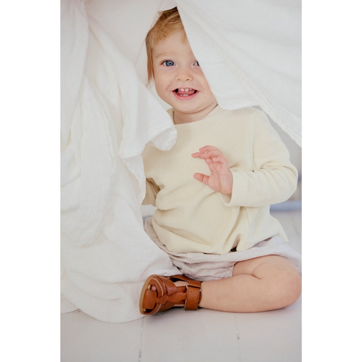 Angulus Cognac Barnets Første Sandal Med Kontraststikninger