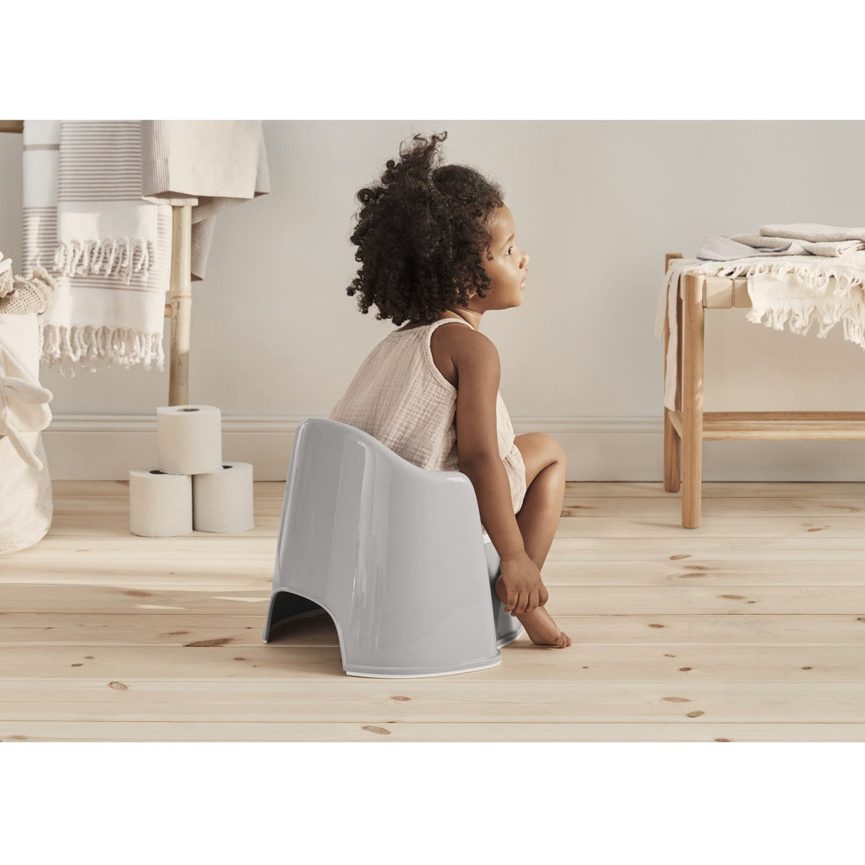 BabyBjörn Grey/White Pottestol