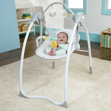 Bright Starts Winnie The Pooh Classic Pals™ Milestone Gynge Skråstol