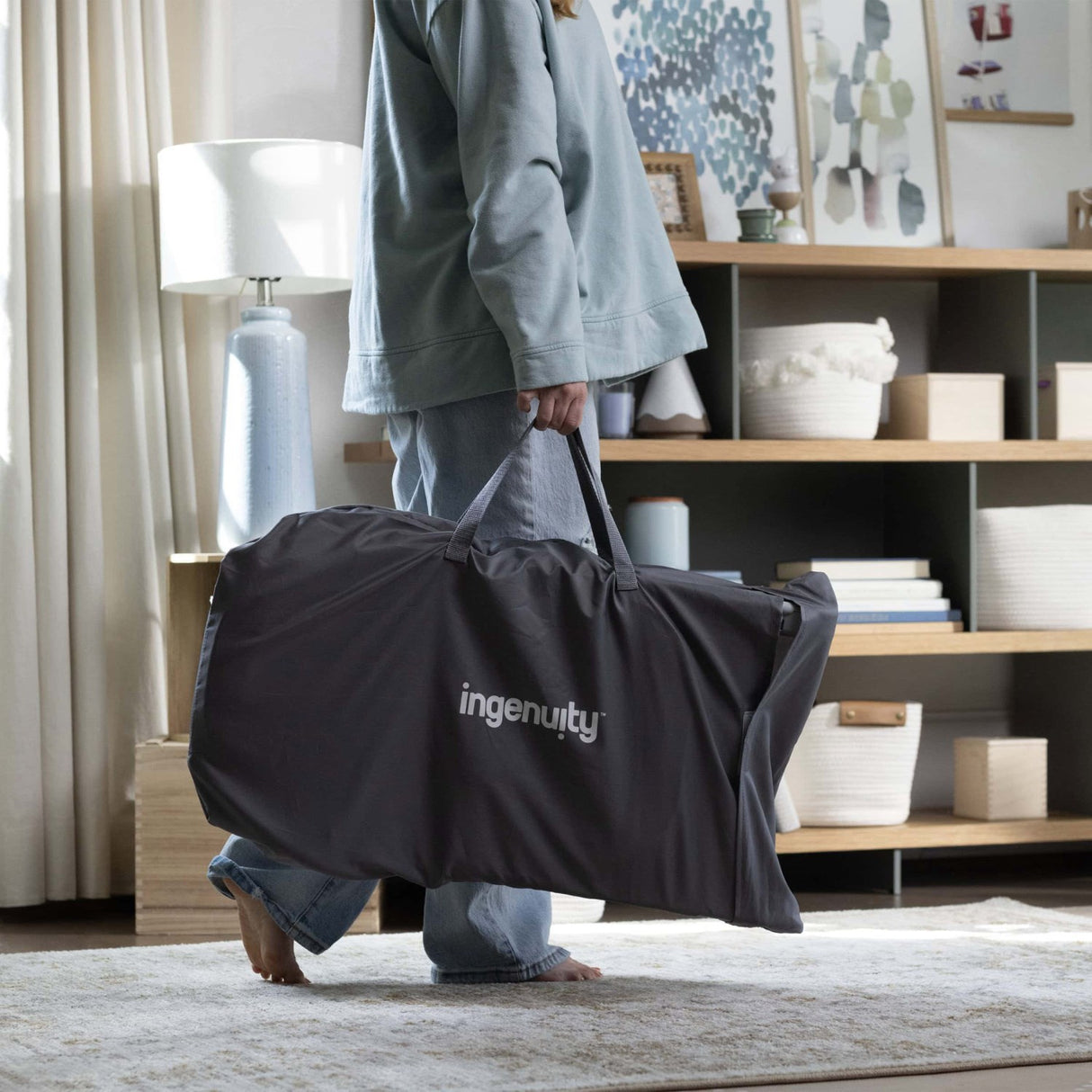 Ingenuity Chambray Happy Belly™ Rock-To-Bounce Massage Sæde