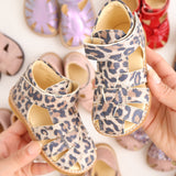 Angulus Leopard Suede Begynder Sandal Med Velcrolukning