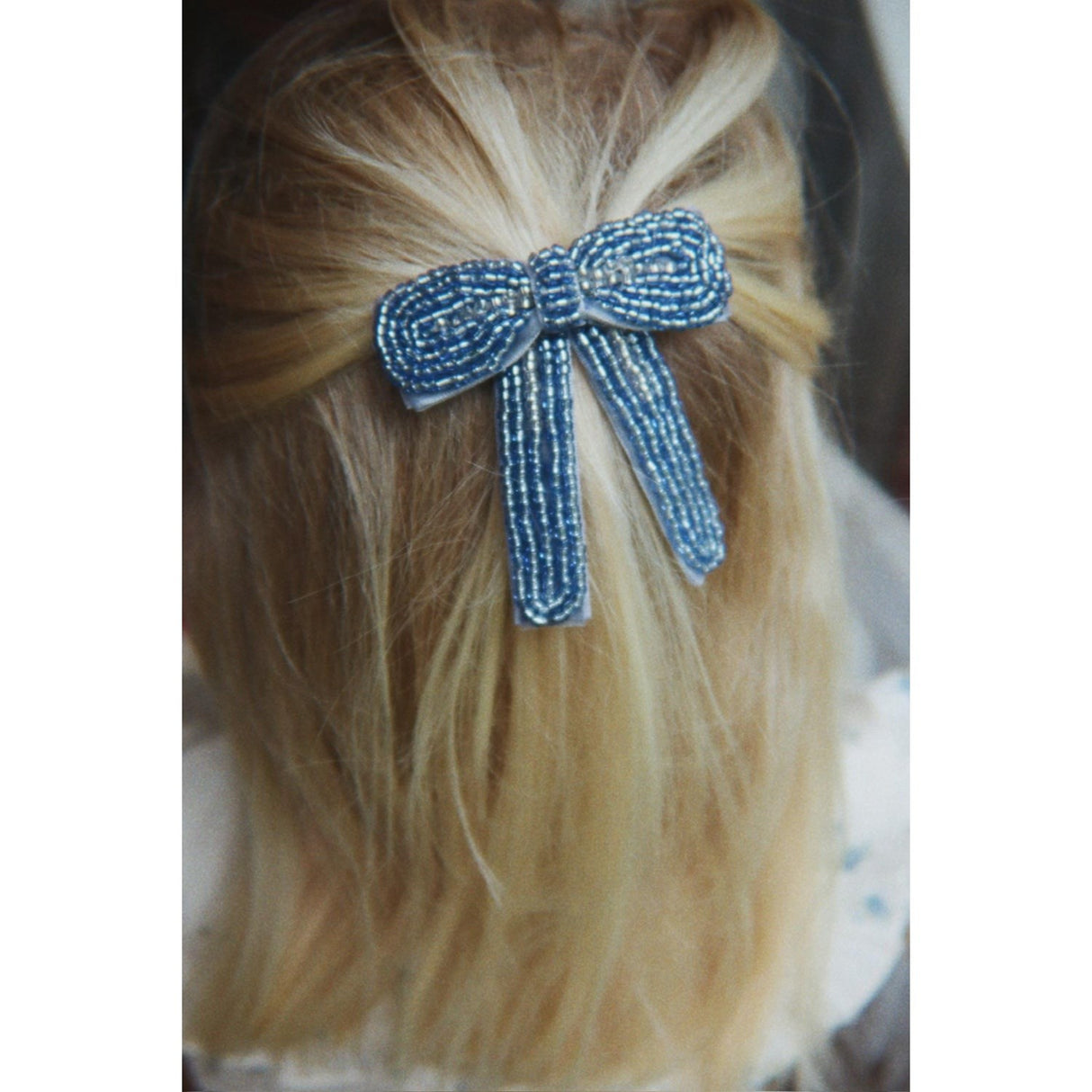 Konges Sløjd Ashley Blue Celebration Pearl Sløjfe Hårspænder