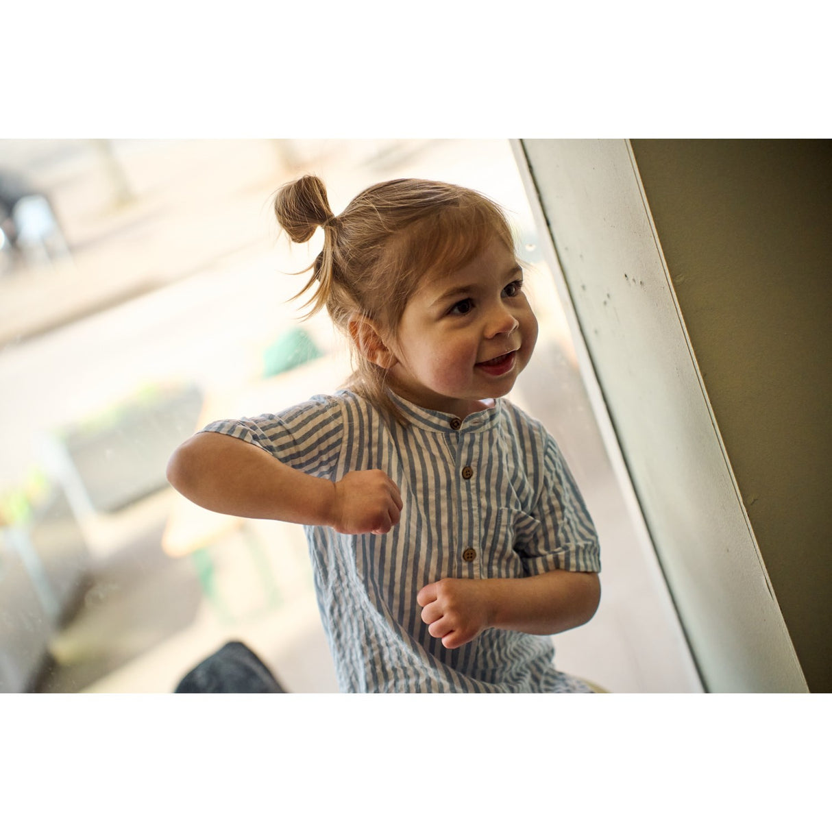 THE NEW Siblings X Luksusbaby Blue Fog Striped Ojo Buksedragt