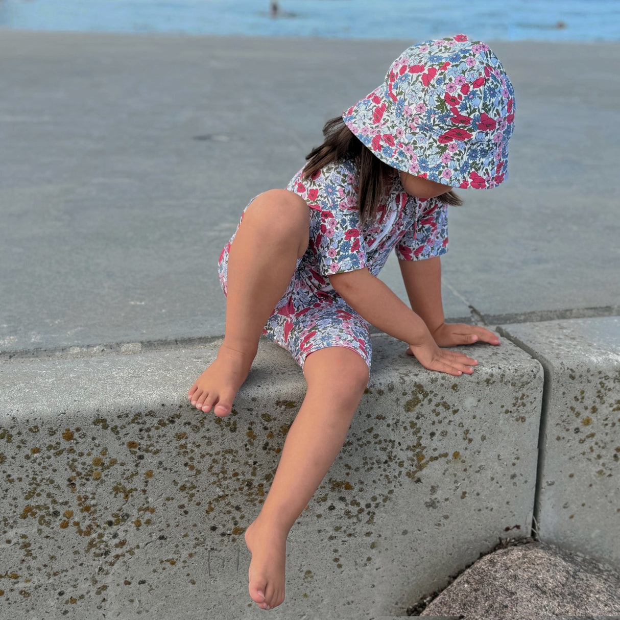 Petit Crabe Poppy & Daisy P Frey Solhat - Med Liberty© Stof