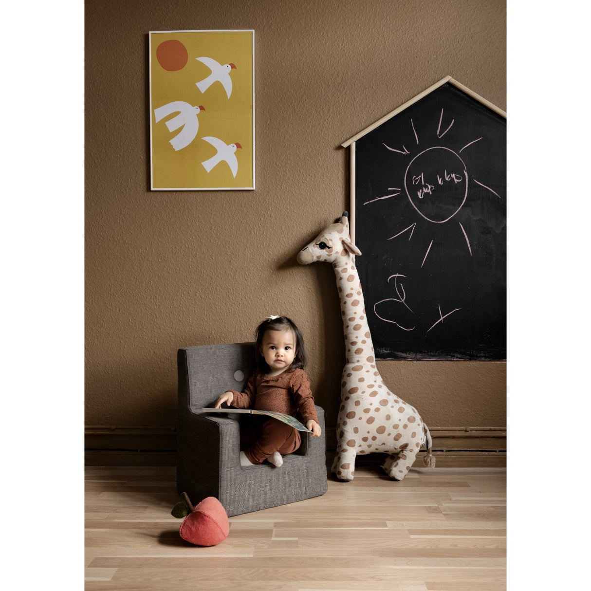 by KlipKlap Stol  Brown With Sand KK Kids Stol