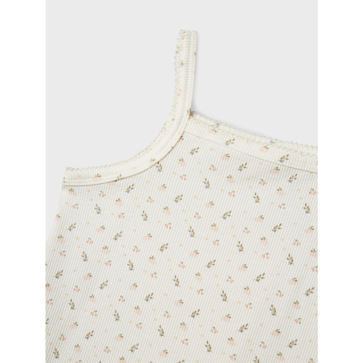 Lil'Atelier Coconut Milk Nmfgago Kur Loose Strop Top Lil