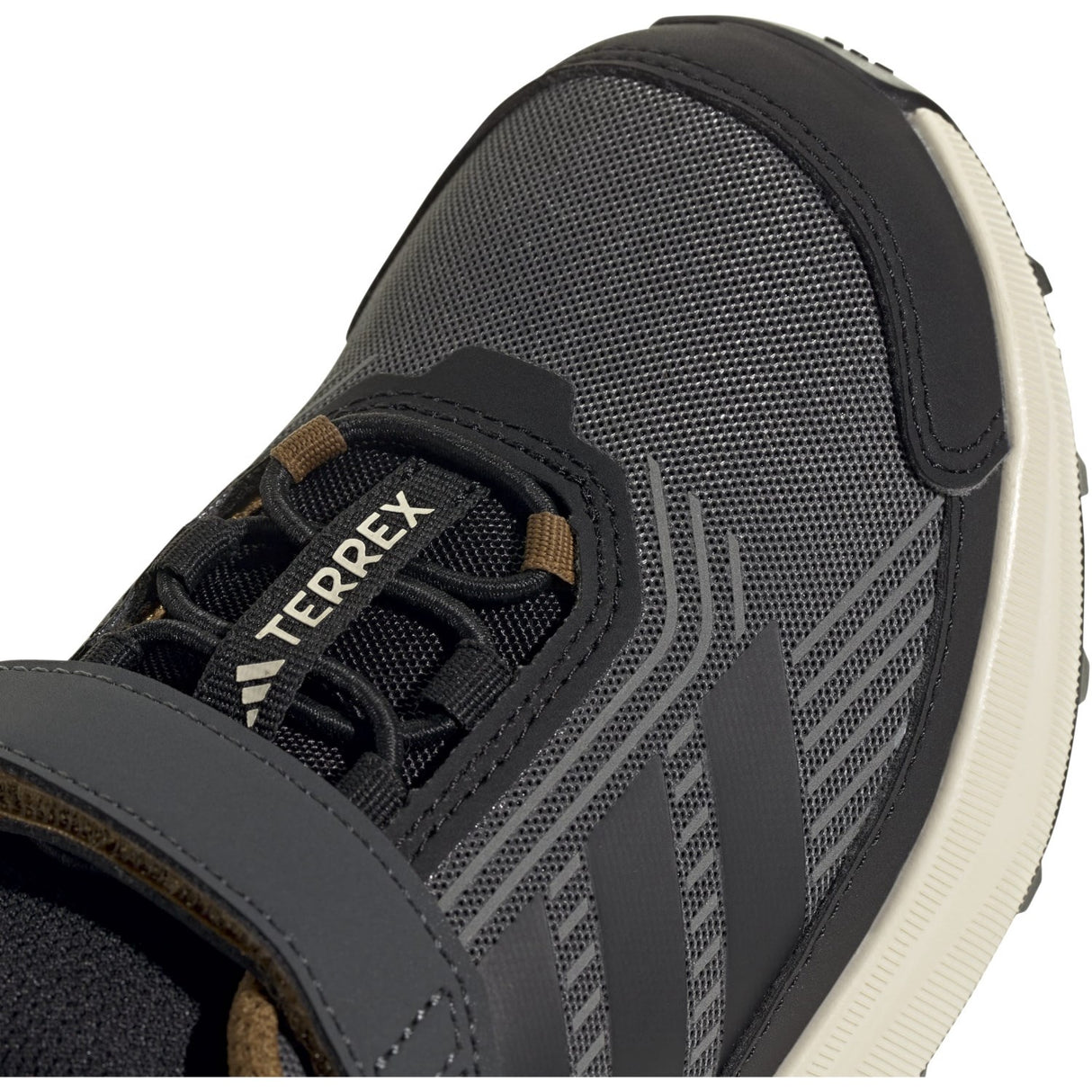 adidas Originals Grey Six/Core Black/Bronze Strata Terrex Trailmaker 2 Cf K Sko