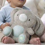 Ingenuity Grey Heart To Hugs™ Sylvi™ Kaninbamse Med Hjertelyd Og Lys
