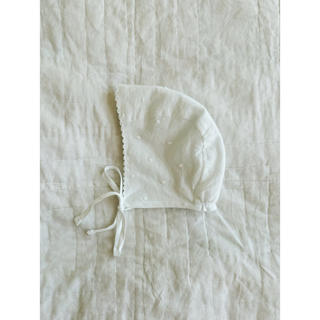 Lalaby Linn Bonnet - White Dot