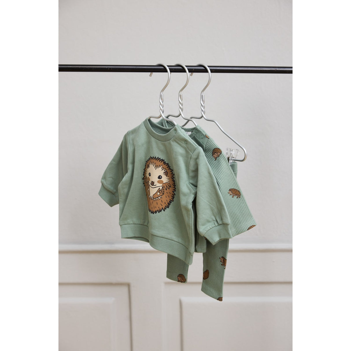 THE NEW Siblings Lily Pad Rex Sweatshirt