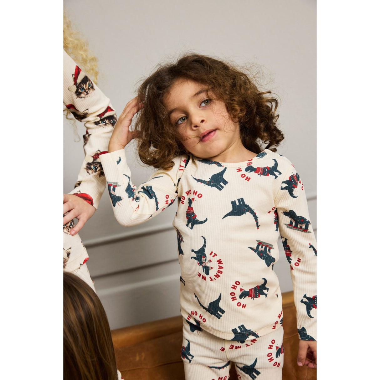 The New Siblings Jule Rib Natsæt Gardenia Dino Holiday