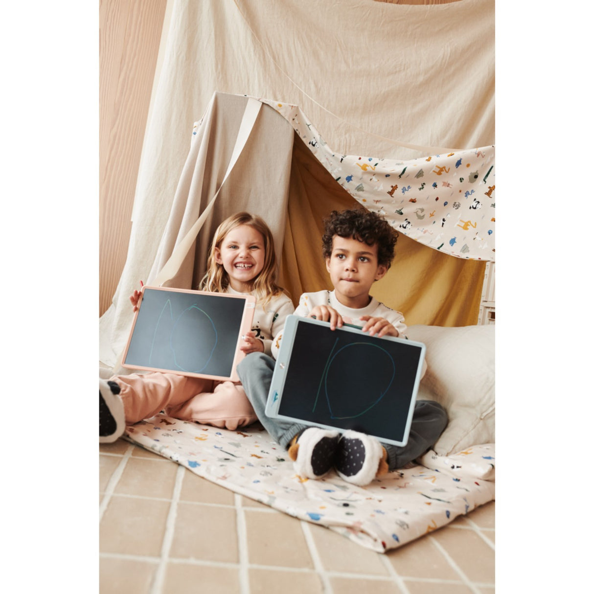 LIEWOOD Rabbit / Pale Tuscany Zora Magic Tegnetavle 13,5 Inches