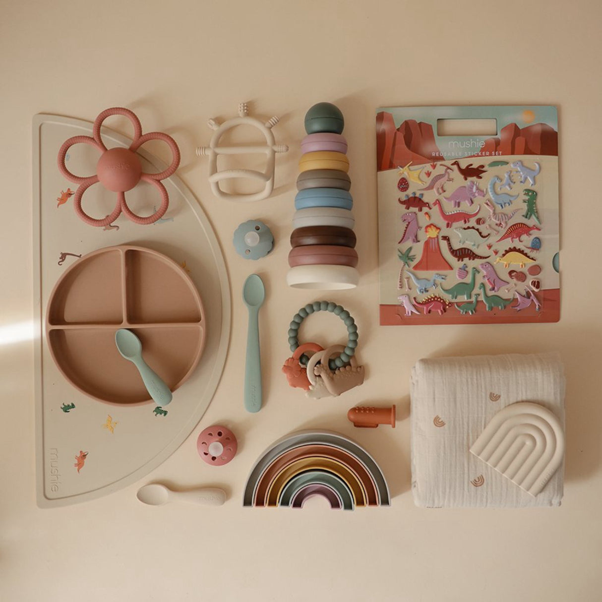 Mushie Dino Reusable Klistermærke Sæt