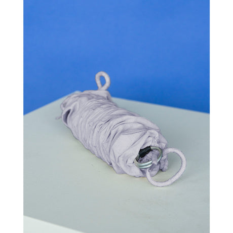 MEMBANTU Grey Fjeder Regular