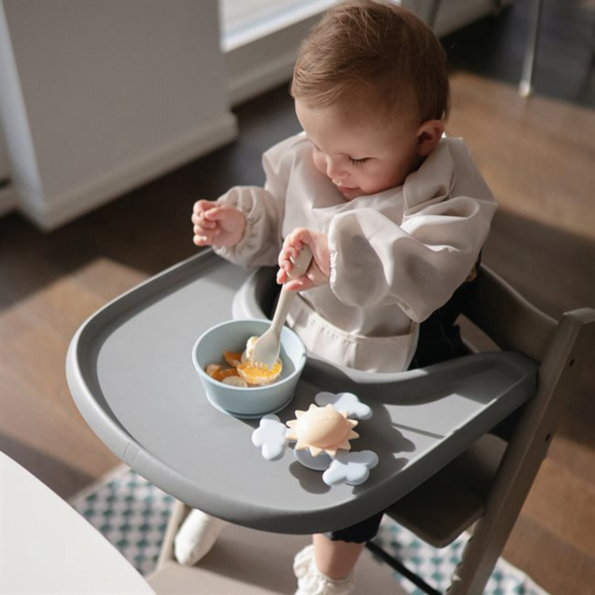 Mushie Sunshine Suction Spinner Legetøj