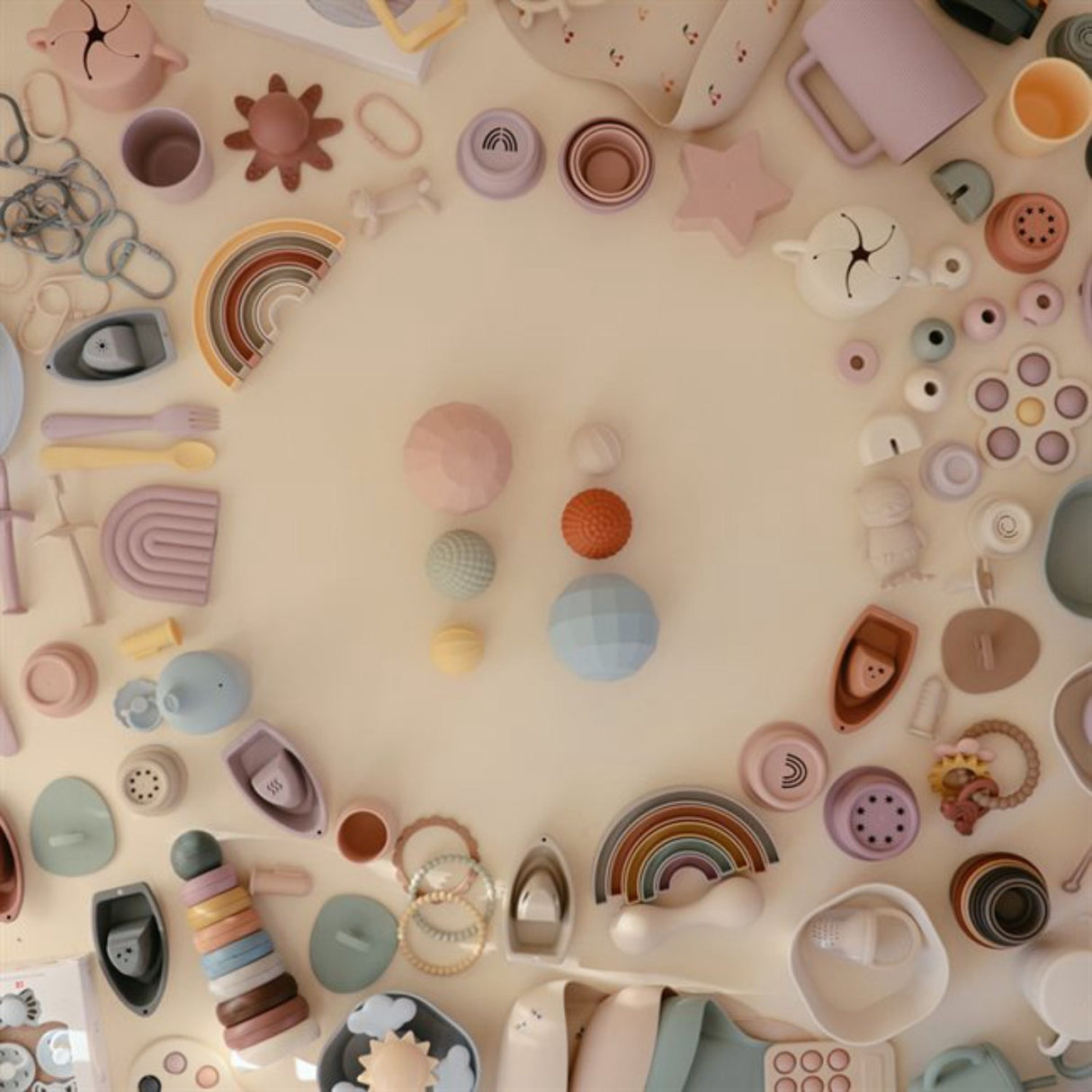 Mushie Blush ​​Nesting Spheres Sanselegetøj