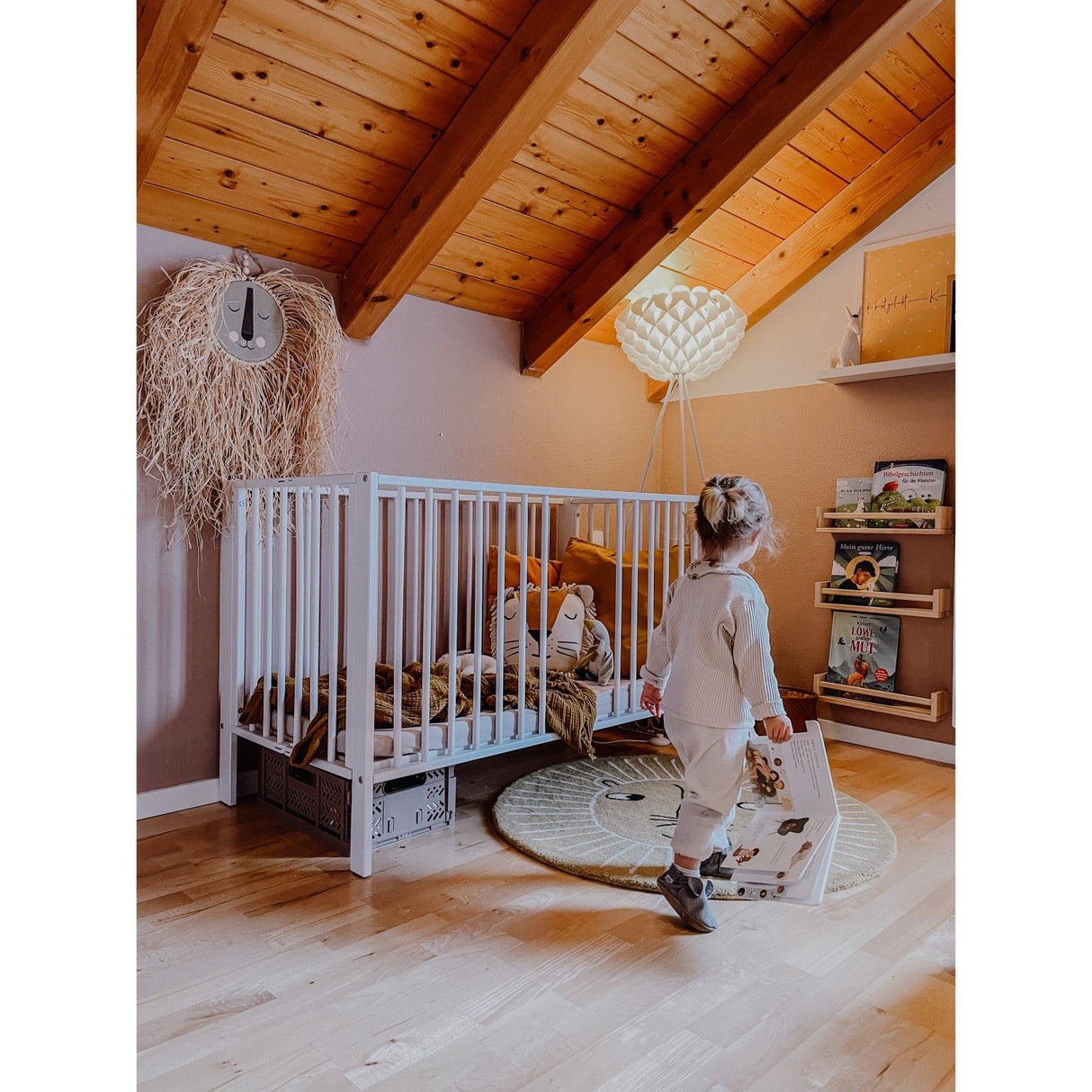 tiSsi® White Laquer Jori Sammenklappelig Seng Massiv Bøg