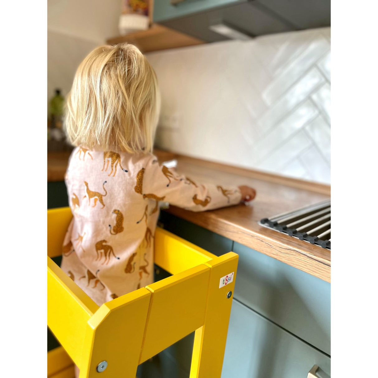 tiSsi® Sun Yellow Laquer Felix Læringstårn Massiv Bøg