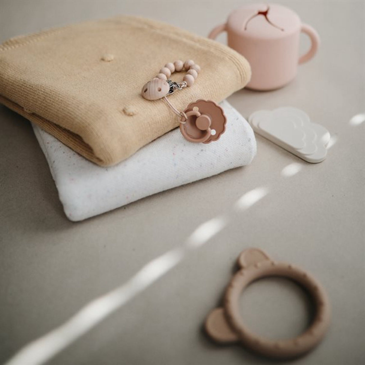 Mushie Pointelle Gray Melange Strikket Baby Tæppe