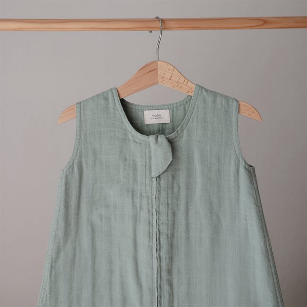 Mushie Roman Green Muslin Kørepose