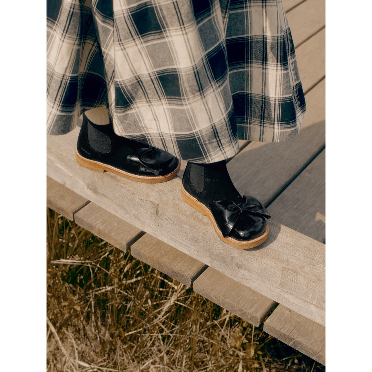 Angulus Black/Black Elastic Chelsea Støvle Med Laksnude- Og Sløjfe