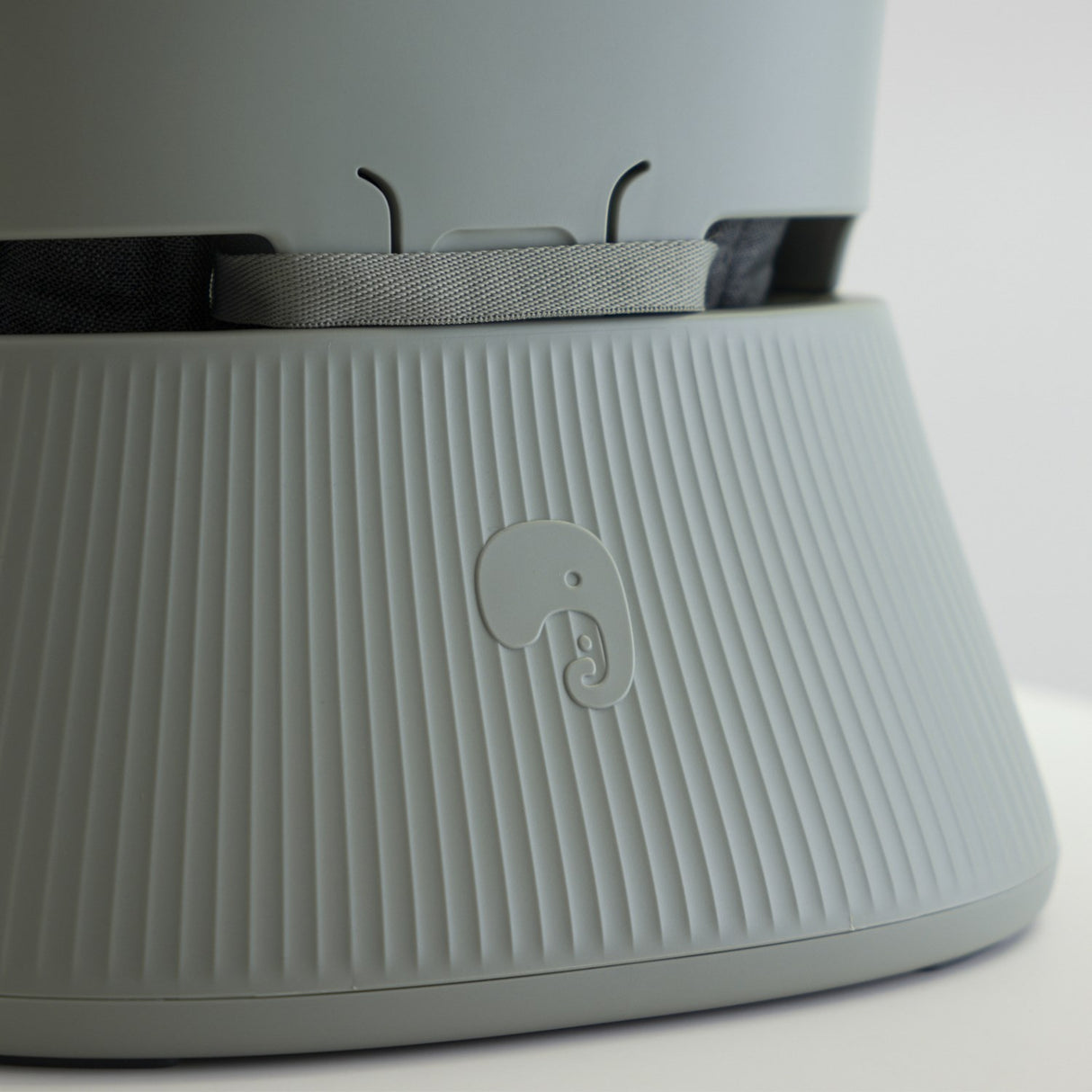 Hannie Sage Green The Portable High Chair