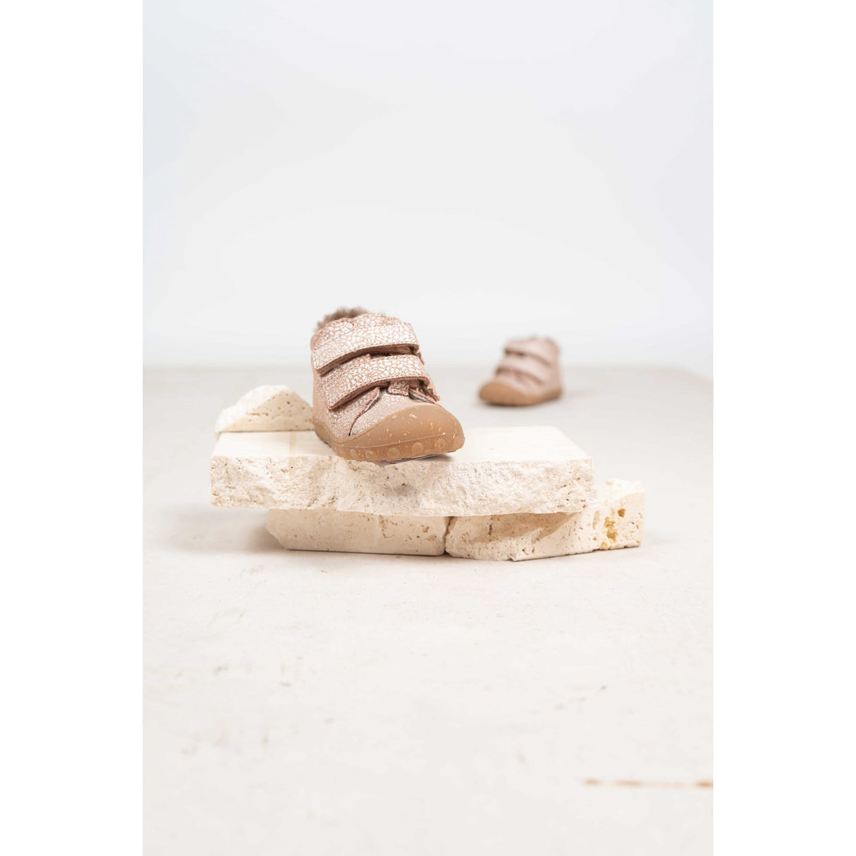 Bisgaard Rose Glitter Barefoot Hale V Lamb