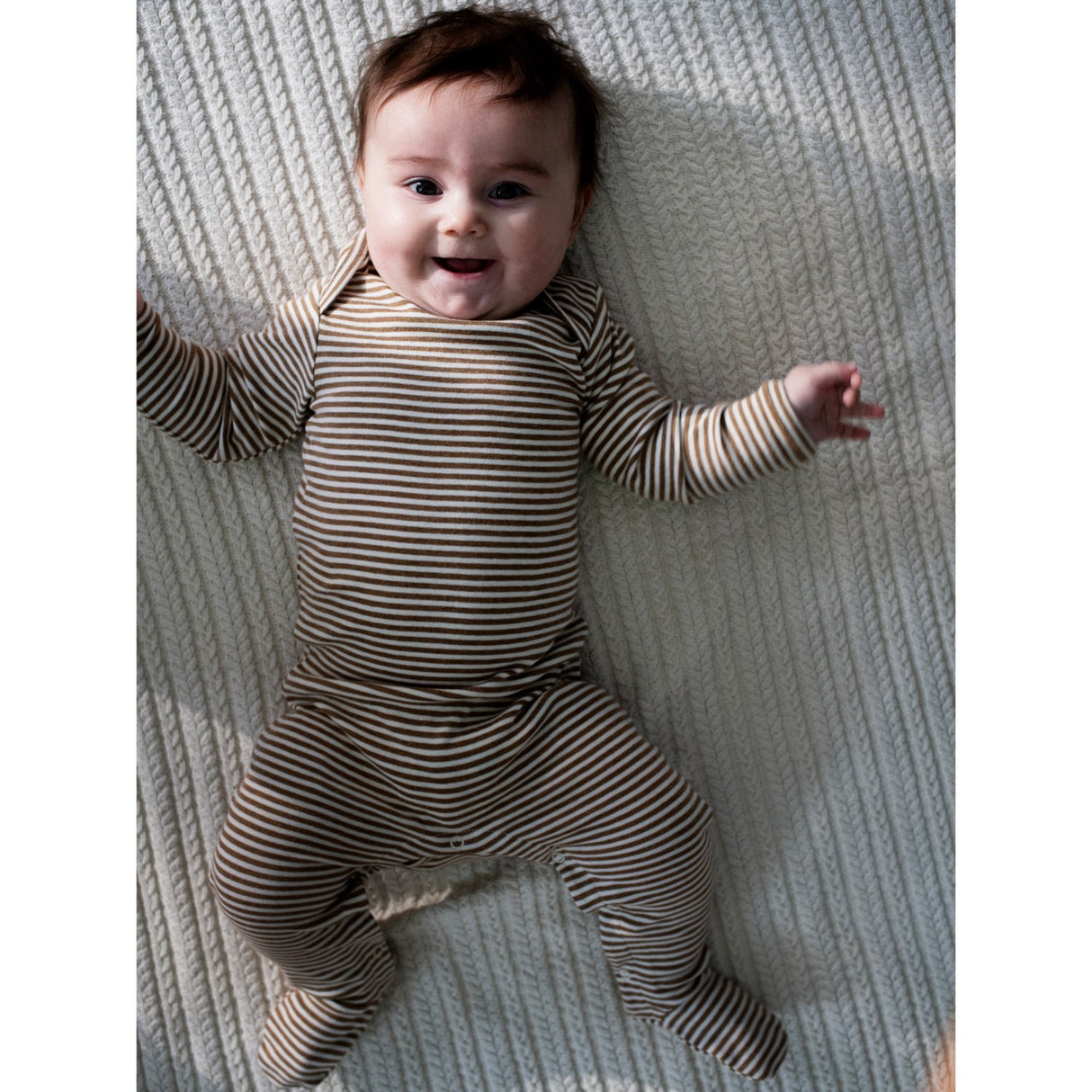 Serendipity Almond/Offwhite Baby Dragt Stripe