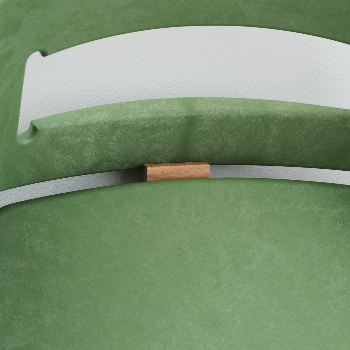 KAOS Natural Klapp Vægkrog Til Wooden + Recycled Stol