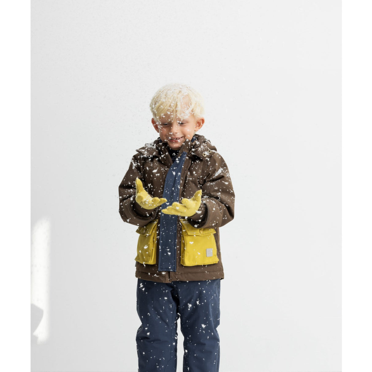 MarMar Tech. Outerwear Solid Deep Choco Block Omas Jakke