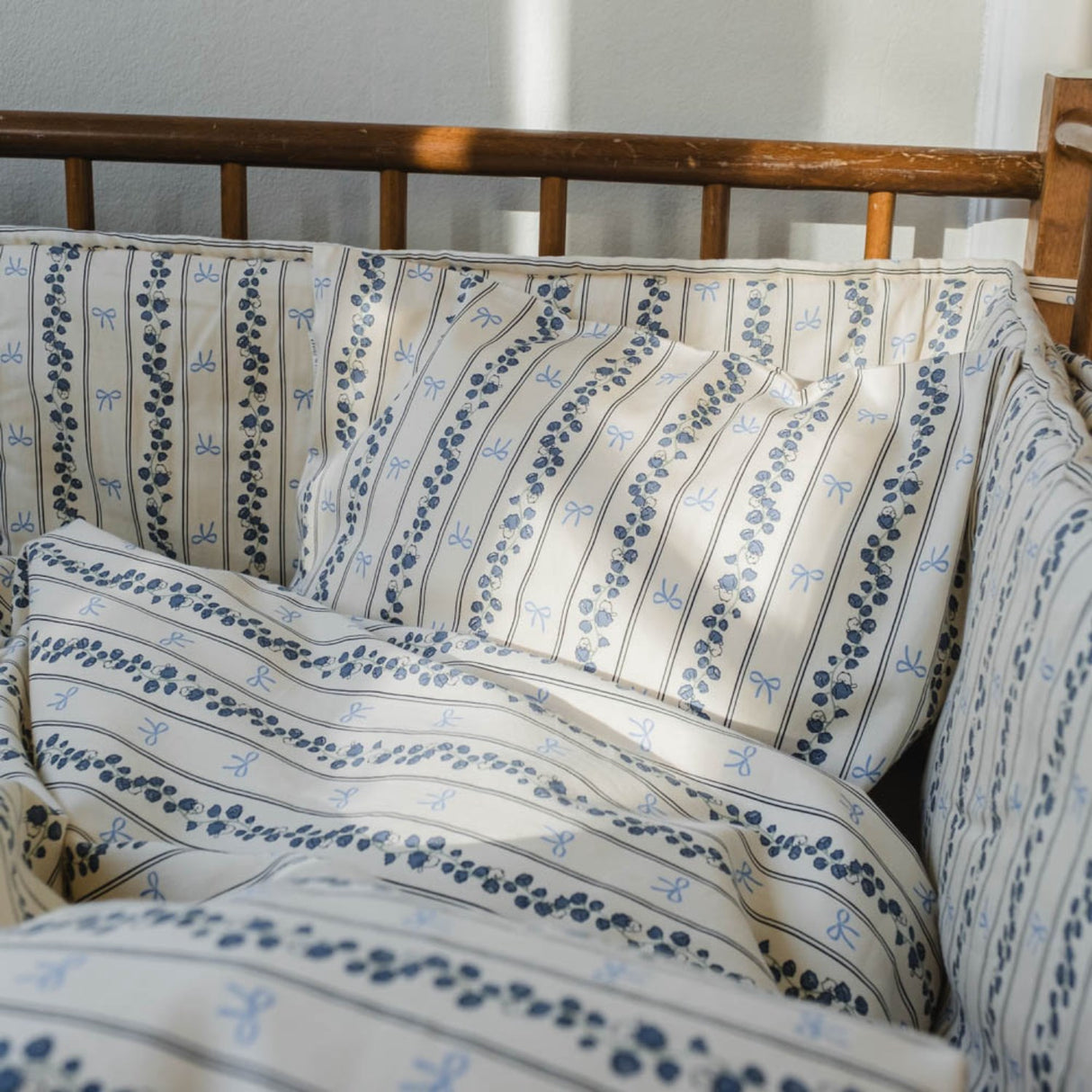 That's Mine Bell Flower Lotus Sengerand