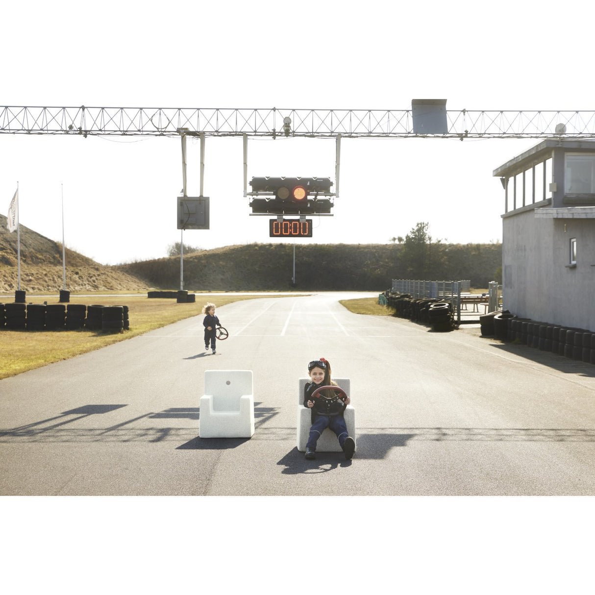 by KlipKlap Børnestol Beige Bouclé With Sand KK Børnestol