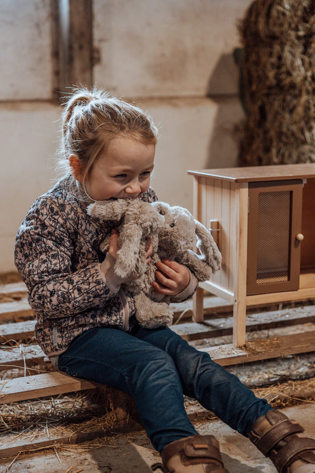 by Astrup Plyskanin Med Baby