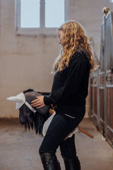 by Astrup Kæphest, Thor, Sort