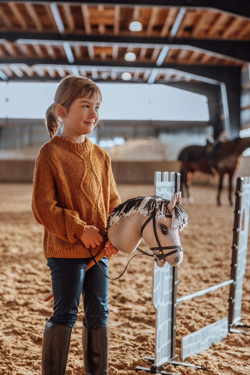 by Astrup Kæphest, Luna, Grå, Kort Mank