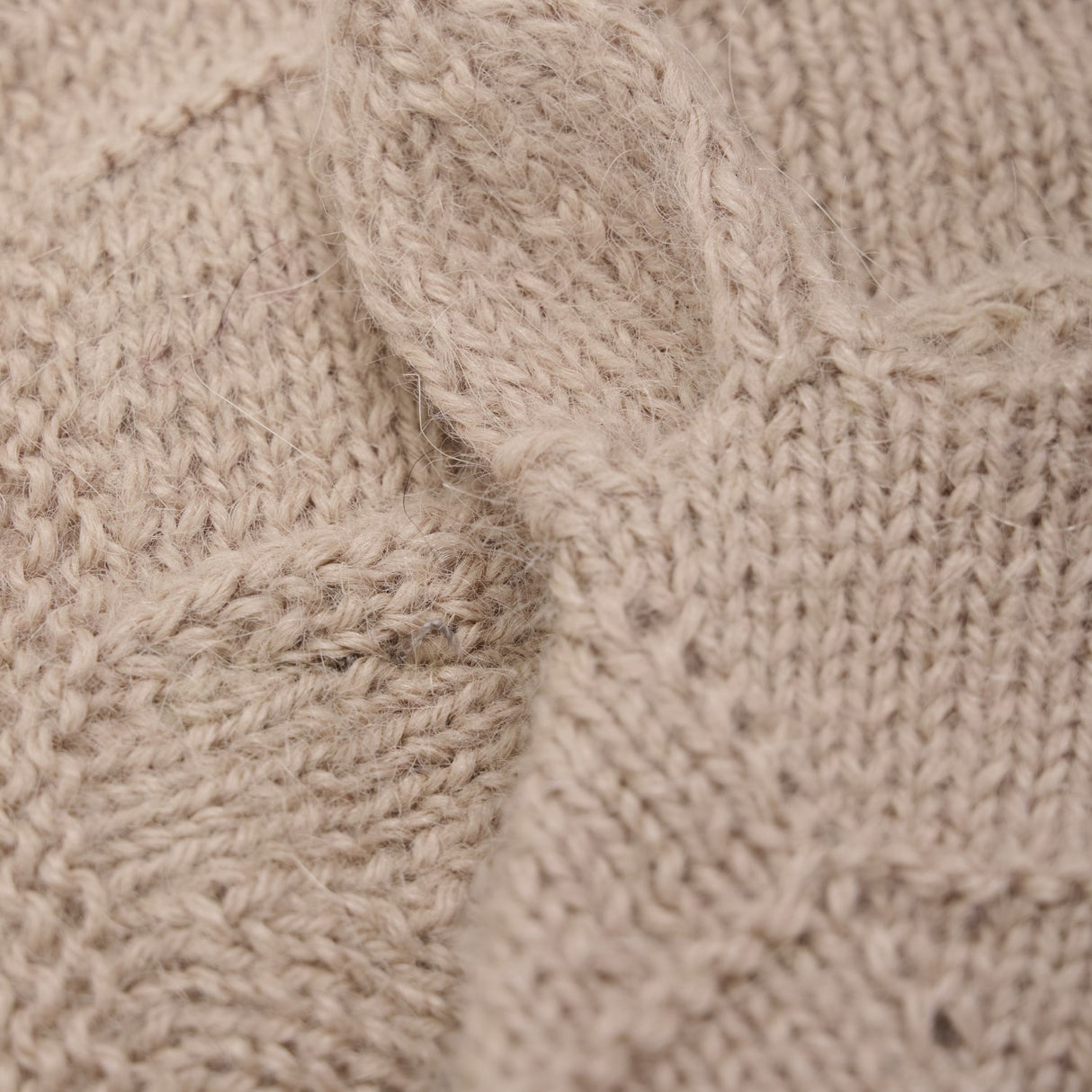 Huttelihut Mahogany Rose Bonnet Ears Alpaca Uld Strik