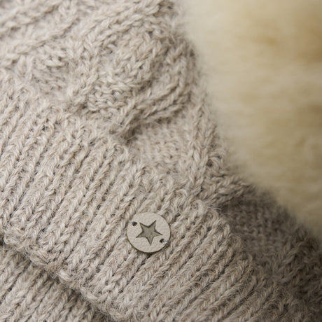 Huttelihut Camel Melange Hue Uld Strik Alpaca Pompom