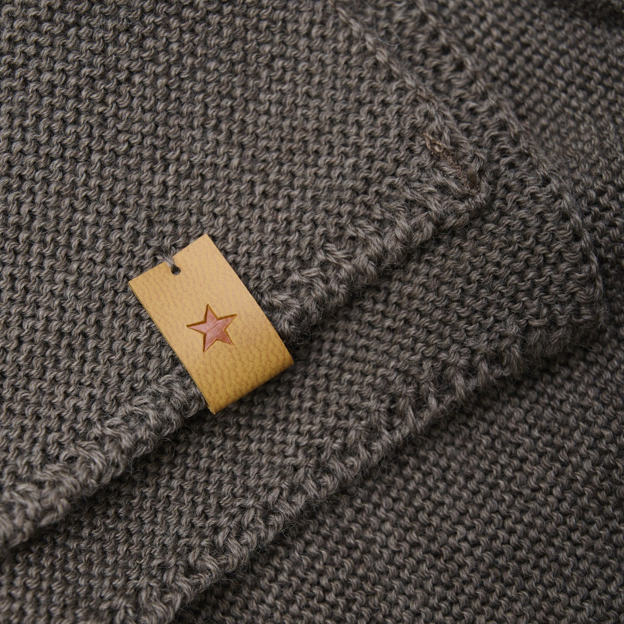 Huttelihut Brown Melange Halsedisse Uld Strik