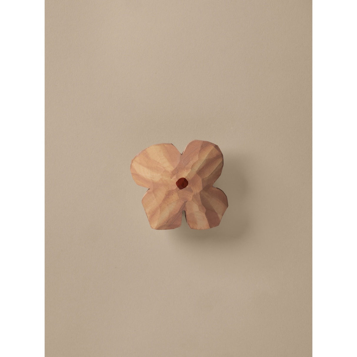 Ferm Living Rose Poesie Håndskåret Knage