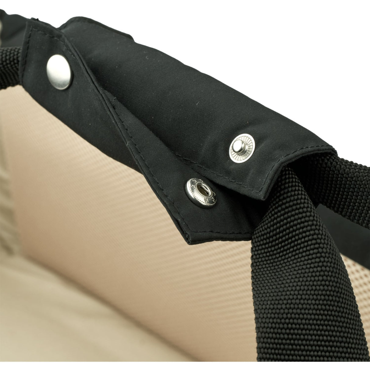 LIEWOOD Black Amber Baby Lift Med 2 Håndtag