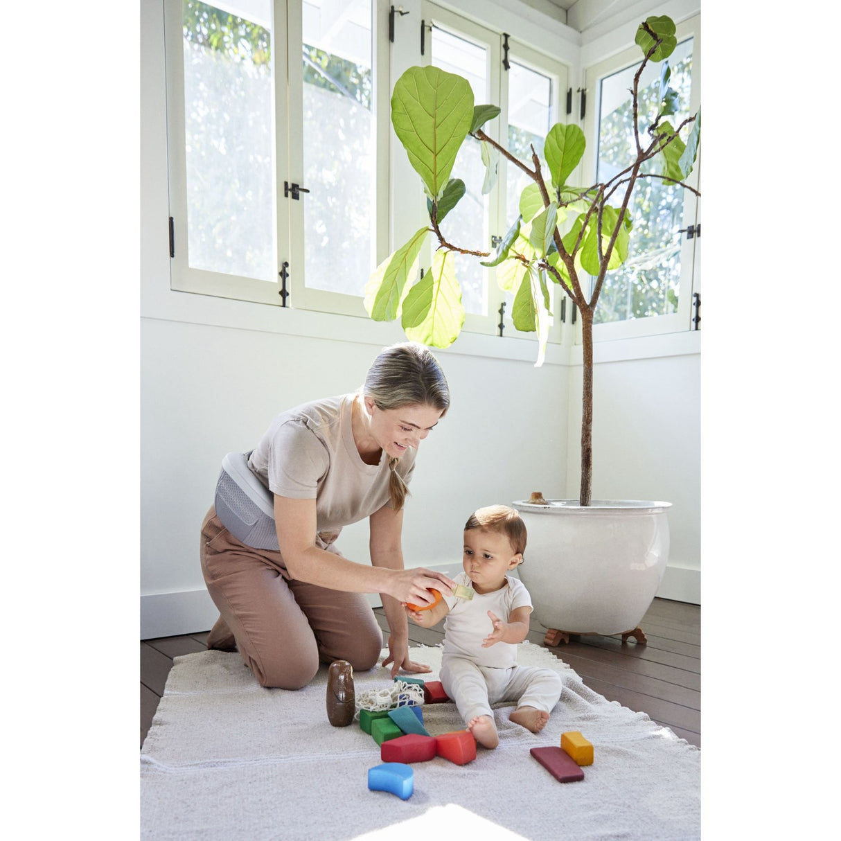 Ergobaby Pearl Grey Lift Hoftesæde