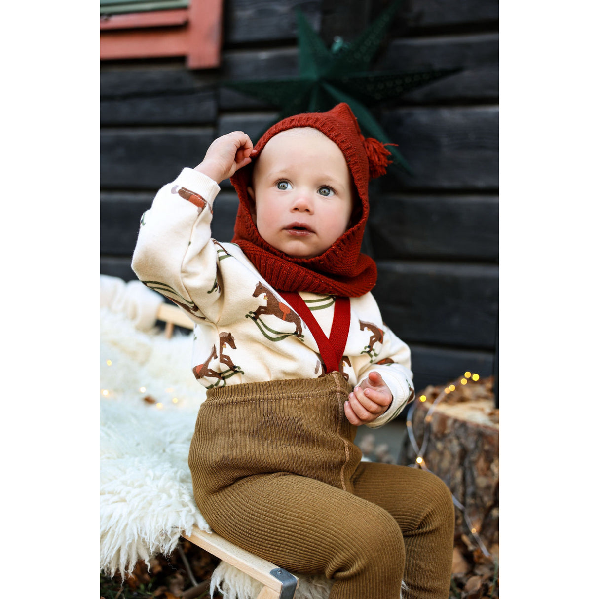 Silly Silas Acorn Brown With Maple Leaf Footed Strømpebukser Christmas Edition