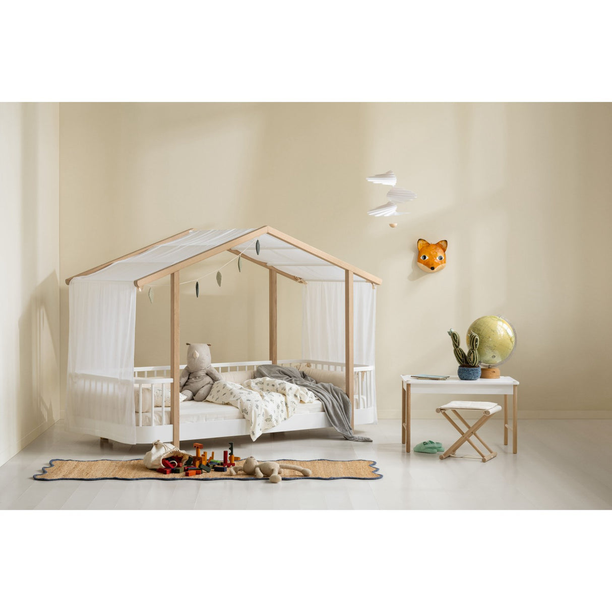 Oliver Furniture Camp Toddler Legebord White/Oak