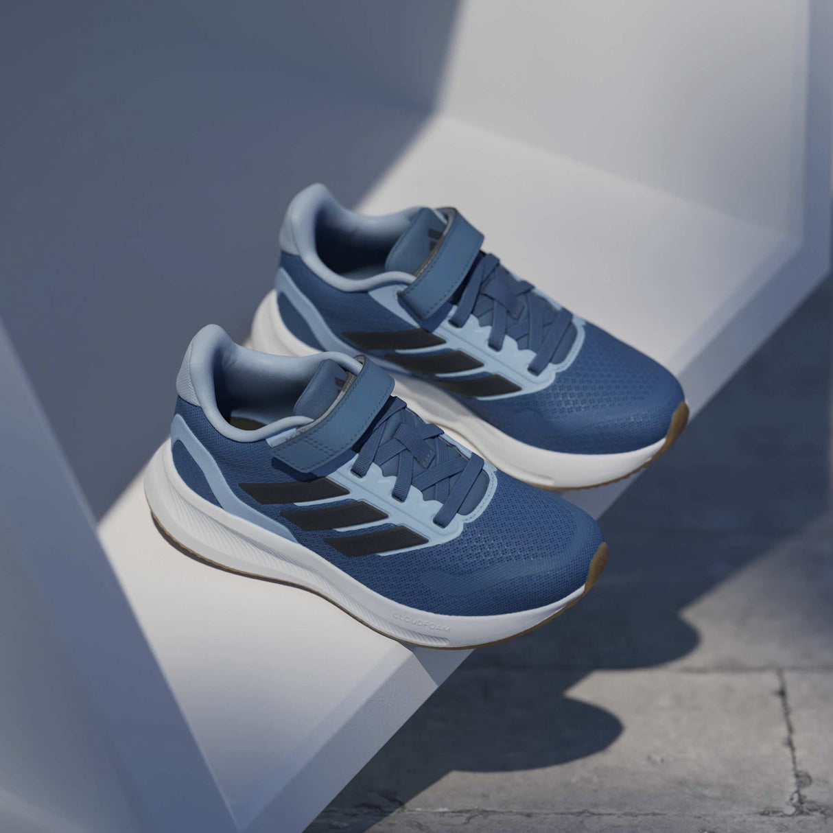 adidas Originals Dusky Ink/Legend Ink/Glow Blue Runfalcon 5 El C Sneakers