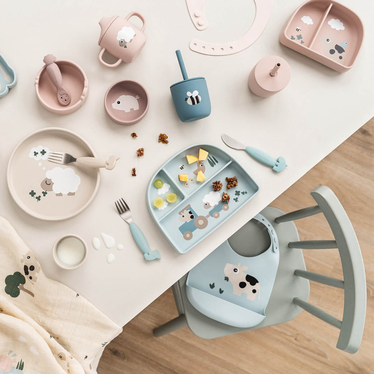 DonebyDeer Tiny Farm Blue Stick&Stay Inddelt Tallerken
