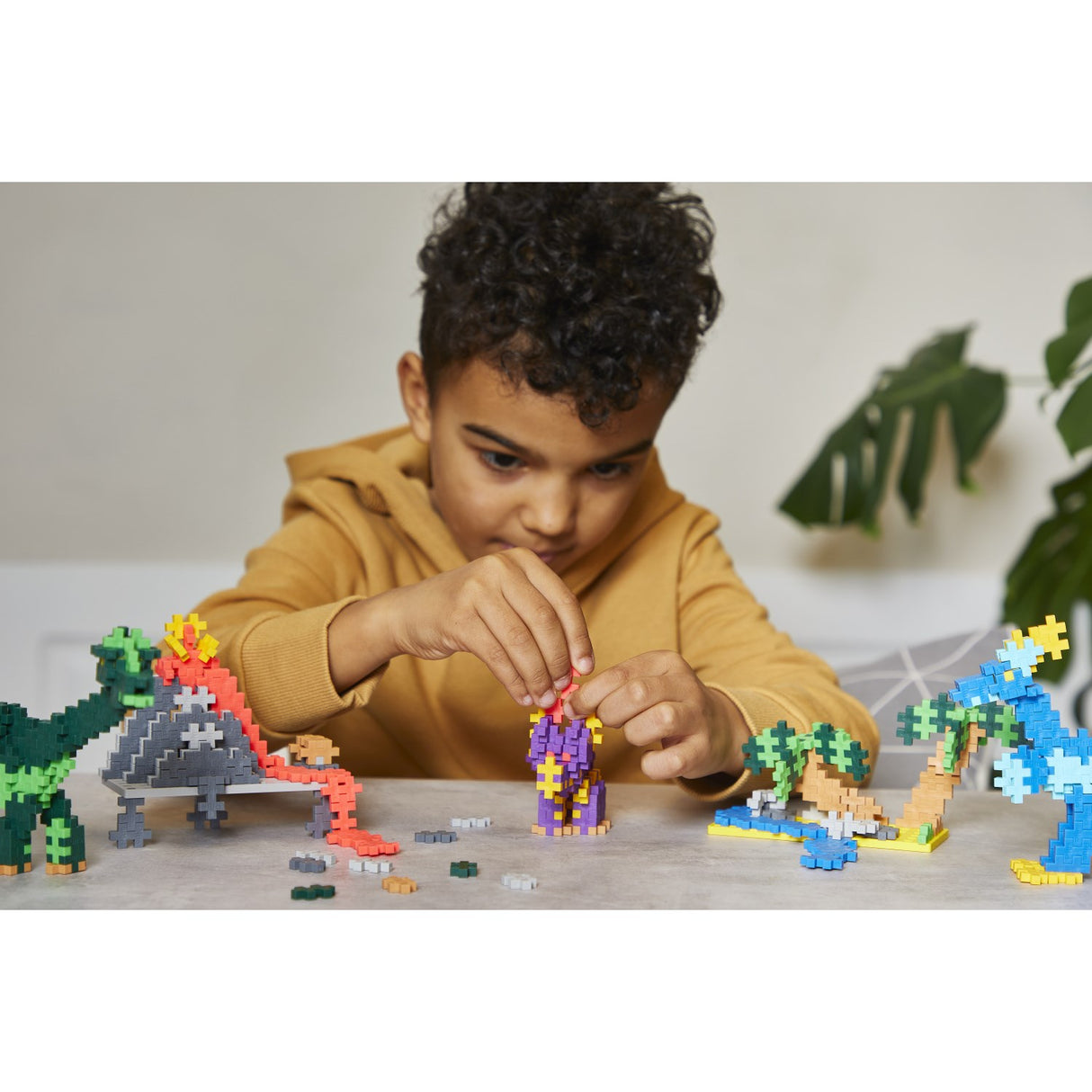 Plus-Plus Learn To Build Dinosaurs