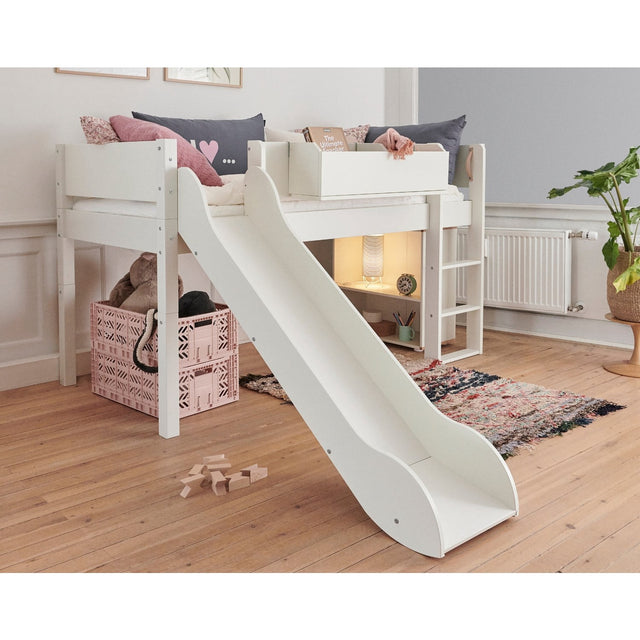 Manis-h Vilde Halvhøj Seng Med Skråstige