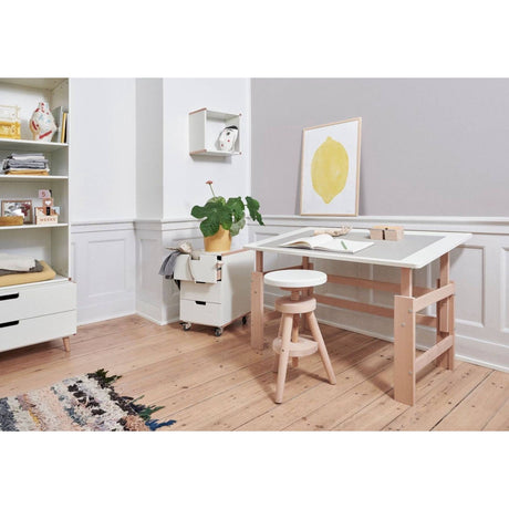 Manis-h Snow White Justerbart Skrivebord Med Stel I Bøgetræ