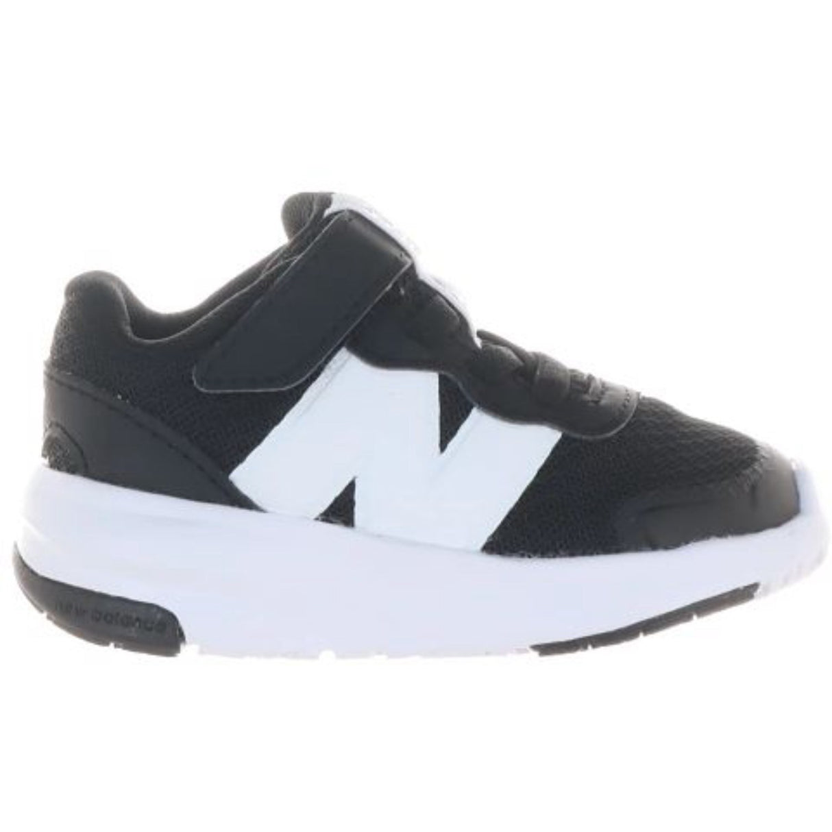 New Balance Black FreshFoam 578 Kids Bungee Lace Med Top Strop